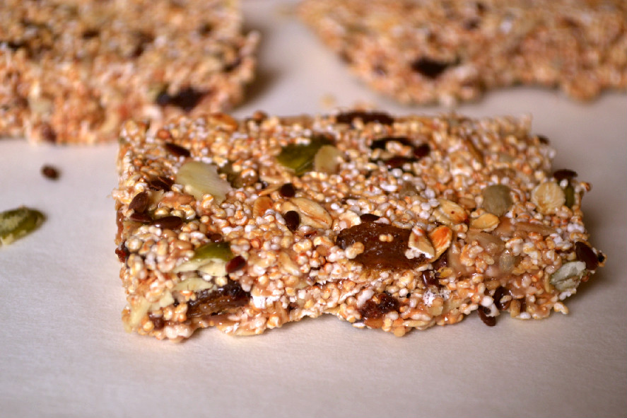 Quinoa Coconut Granola Bars